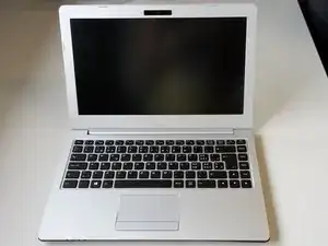 why! (Eluktronics) N131WU Laptop