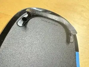 Disassembling Microsoft Sculpt Comfort Bluetooth Mouse