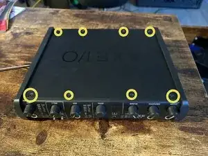 IK Multimedia AXE IO Teardown