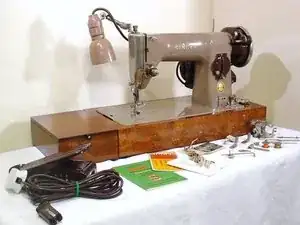 Old Sewing Machines - instruction manuals and performance benchmarks