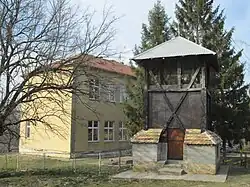 "Momčilo Živojinović" Primary school in Šepšin