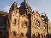 Synagogue exterior (April 2008)