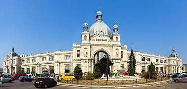 Lviv railway station, today Ukraine (by Władysław Sadłowski, 1899-04)