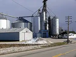 Grain elevator in Troy Grove