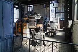 The winding engine.