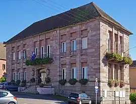 The town hall in Fontaine-lès-Luxeuil