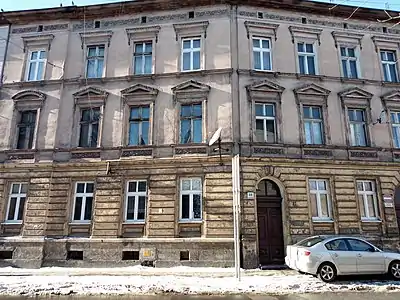 View of both elevations on the street