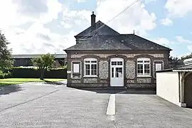 The town hall in Contremoulins