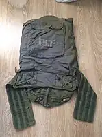 6B5 vest from behind