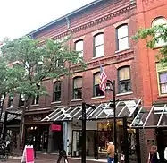 90-98 Church Street, the Warner Block, in the Queen Anne style(1886)