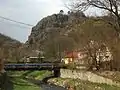 The hill with the Szarvaskő castle ruin