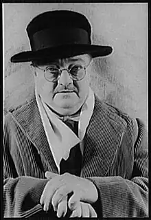 Woollcott in 1939, photographed by Carl Van Vechten