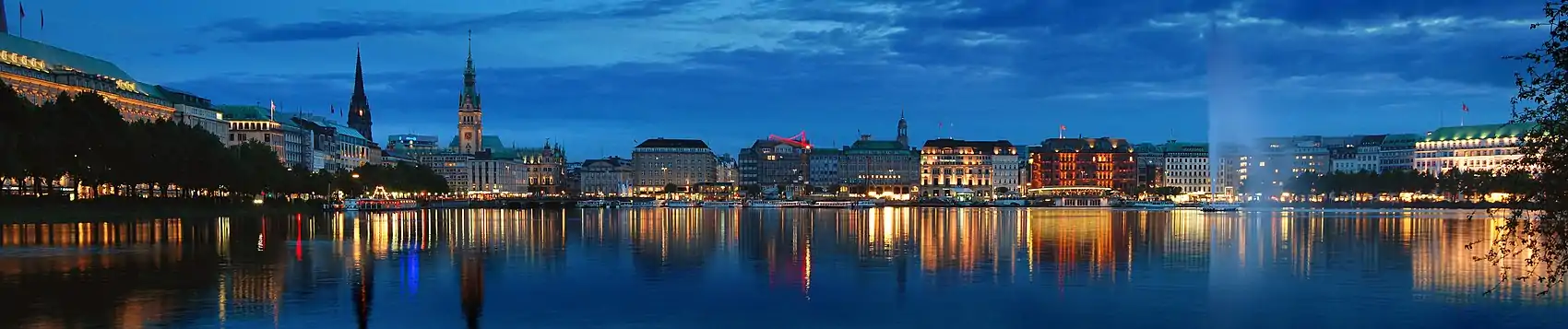 Hamburg's Binnenalster lake