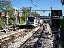 General view to the east (with a MI2N train that has just left the station)