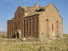 Cathedral of Ani, 989–1001