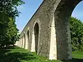 Arches on the south-east side, not far away from the tour du Jongleur.