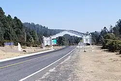 Arch on the Angangueo–San José del Rincón highway at the Michoacán–Mexico state border