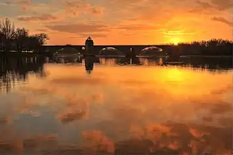 Pont Saint-Bénézet at sunset