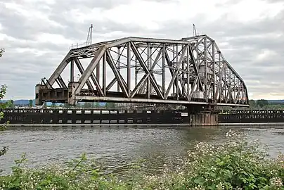 The swing span in mid-turn