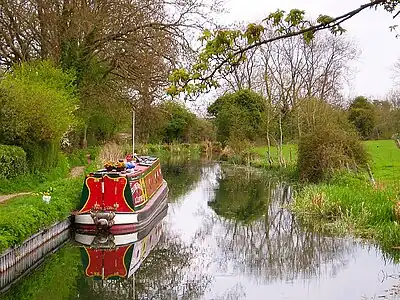 Image 33A boat on the Basingstoke Canal (from Portal:Hampshire/Selected pictures)