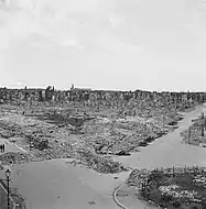 The intense fire made many houses collapse entirely