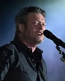 Blake_Shelton_July_2017_(cropped).jpg