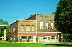 Post office (left) and IOOF building