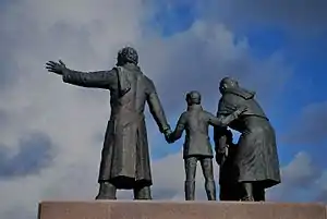 Auswandererdenkmal (Emigrant Memorial) by Frank Varga, located in Bremerhaven, Germany