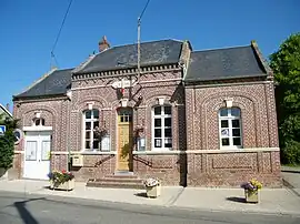 The town hall in Buire-sur-l'Ancre