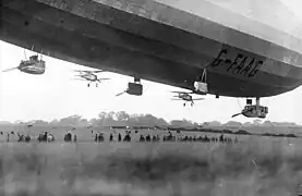 R33 with Gloster Grebe fighters in 1926.