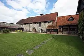 Burnham Abbey, current buildings