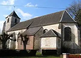 The church in Bus-lès-Artois