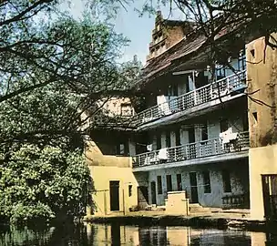 N6 facade on the river, ca 1968