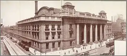 The old Chicago and North Western Terminal c. 1912, soon after its completion