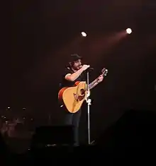 Calcutta performing in Acireale (2019)