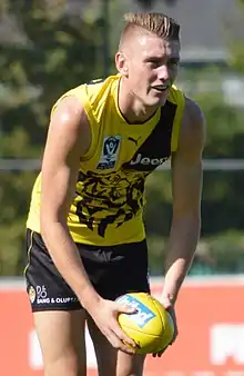 Callum Moore playing for Richmond in 2018