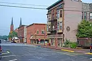 Streetscape on looking west on Oak, past 6th street, 2009; note St. Paul's in distance