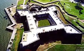 Castillo de San Marcos (c.1668), Florida. Ravelin at the top of photo, between two bastions.