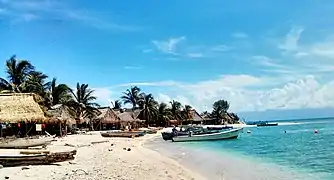 Beaches at Cayos cochinos in Chachahuete community.