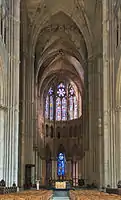 Choir with fine tracery but dark triforium