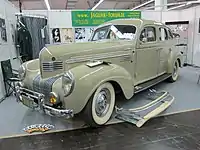 1939 Chrysler New Yorker 4-door sedan