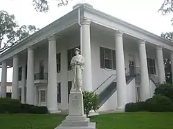 The Claiborne Parish Courthouse was built in 1860 in Greek style. It served as a point of departure for Confederate troops.