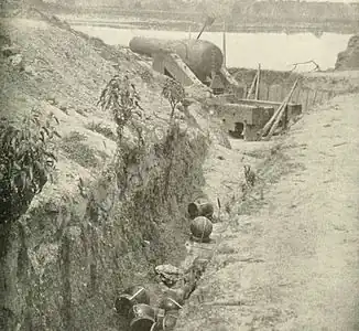 Confederate siege gun mounted in the river fortifications, 1863.