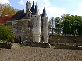 The guardhouse at the entrance to the château, in Coussay