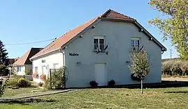 The town hall in Cubry-lès-Faverney