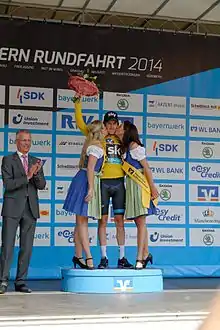 Geraint Thomas in the leader's jersey