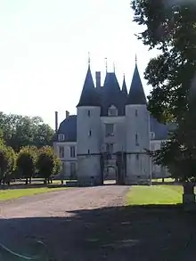 The chateau in Dampierre