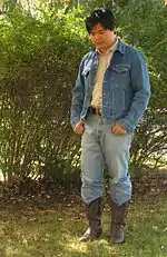 A man shown wearing a jean jacket as part of a "Canadian tuxedo" in 2007