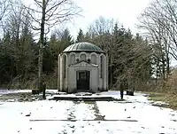 Entrance to the cemetery at Türkheim (Kaufering VI)