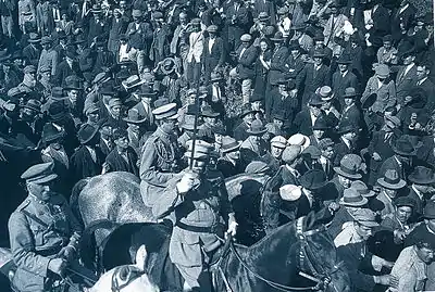 Image 23Gomes da Costa and his troops march victorious into Lisbon on 6 June 1926. (from History of Portugal)